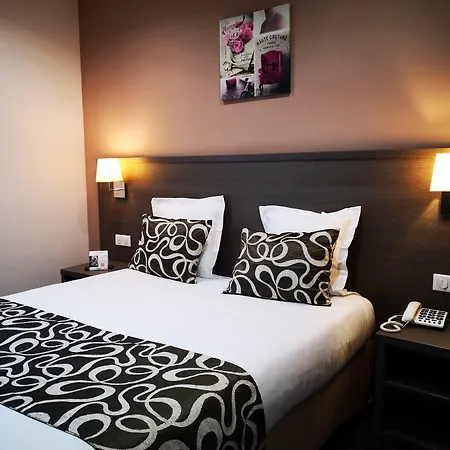 The Originals City, Regina, Périgueux